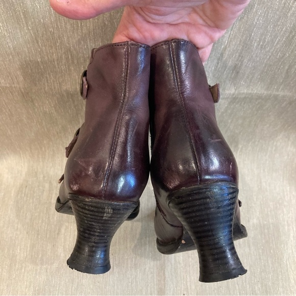 NEOSENS Sz 38  Rococo Steampunk Style Funky Heels Buckles Zipper Side Booties - Picture 8 of 12